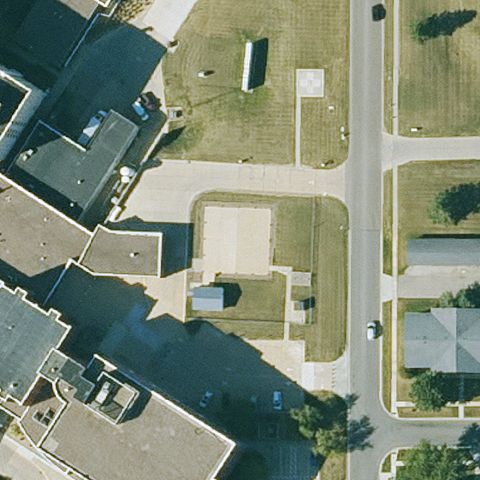 Aerial tile for 2IA4